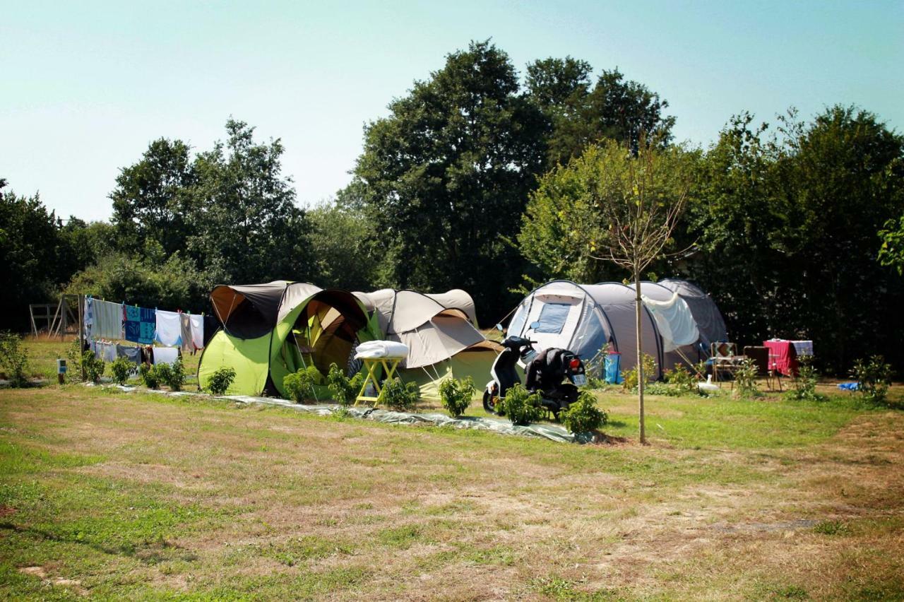 Camping Au Pre De L'Etang Sainte-Foy  Exterior photo